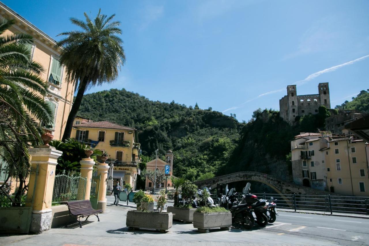 B&B Agapantus In Una Villa Dell'800 Dolceacqua Exterior photo