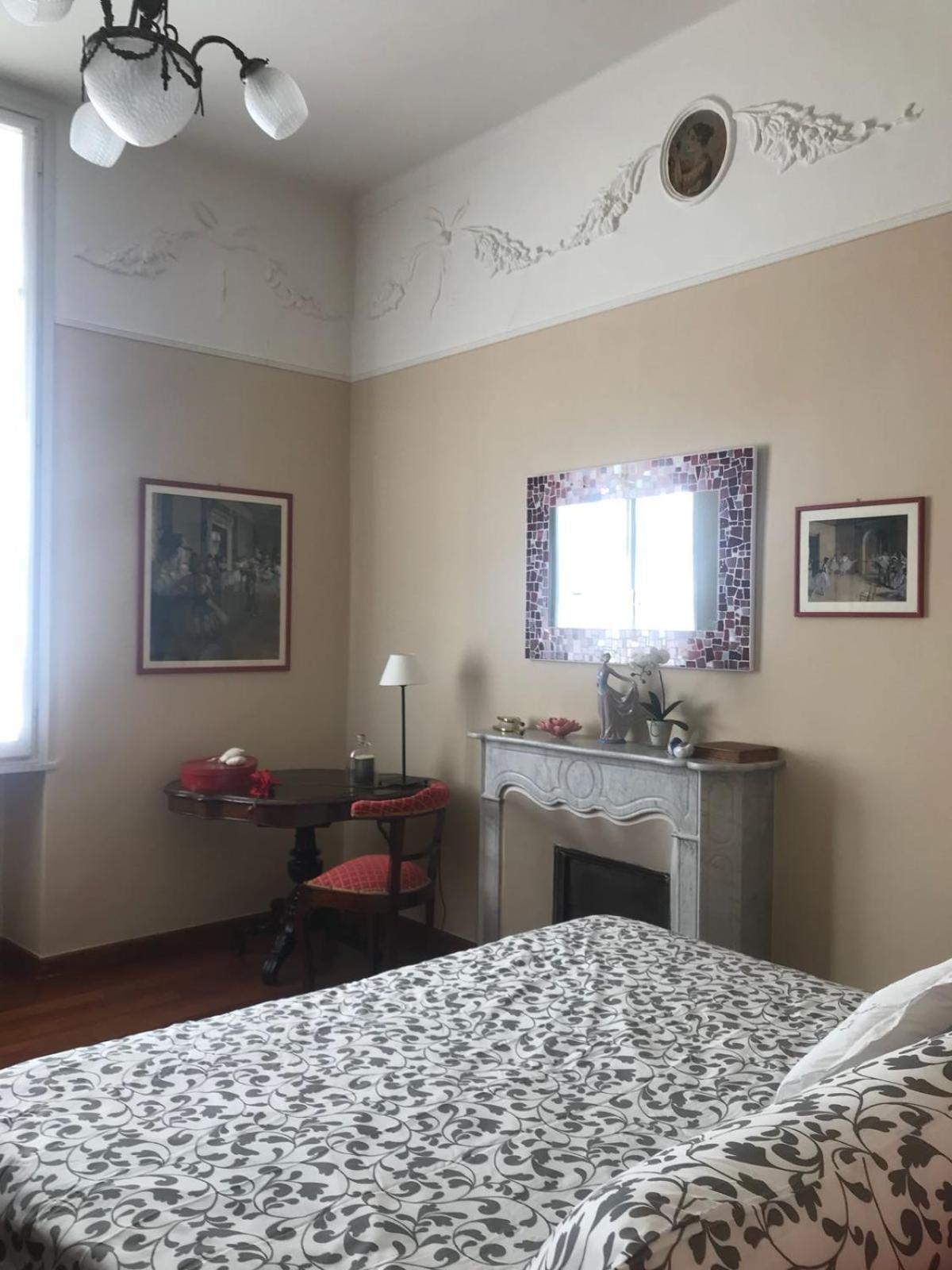 B&B Agapantus In Una Villa Dell'800 Dolceacqua Exterior photo